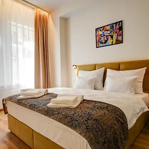 **** Otel Karlova Çek Cumhuriyeti