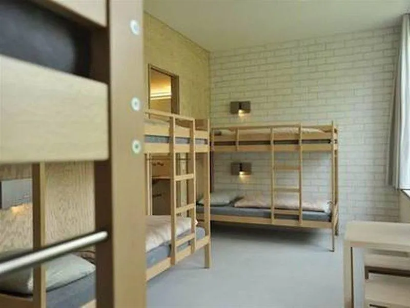 Basel Youth Hostel 0*,